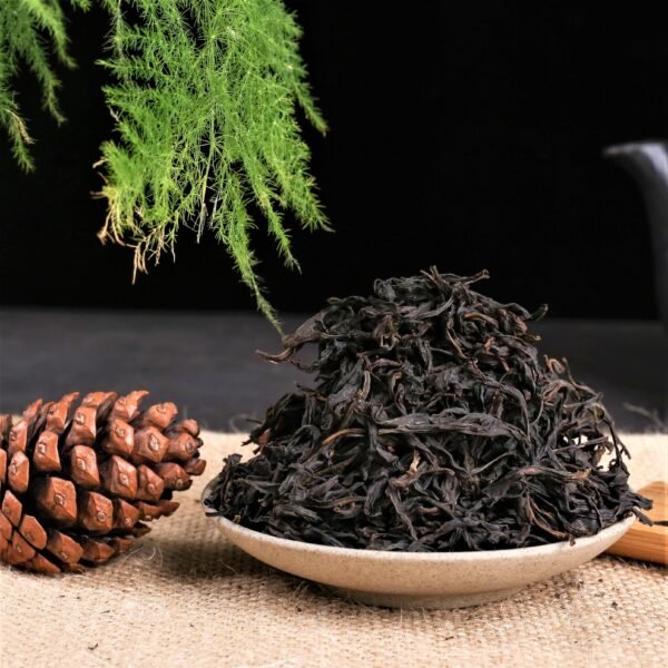 Middle Mountain "Sweet Potato Aroma" Dan Cong Oolong Tea