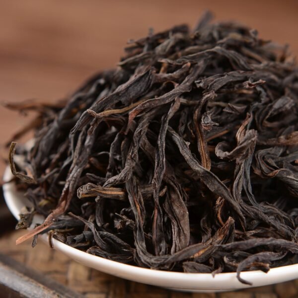 Middle Mountain "Hai Di Lao Yue" Dan Cong Oolong Tea